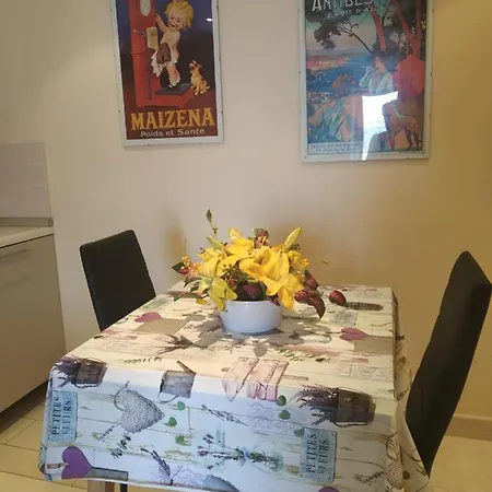 Joli Vue Mer, Vieille Appartement Menton